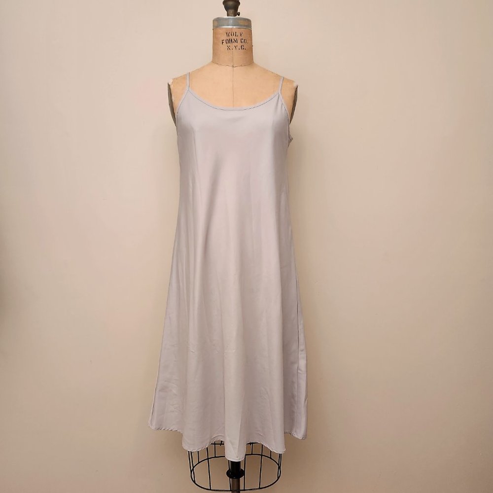 Uniqlo Pleated Chiffon Dress - Picture 8 of 14